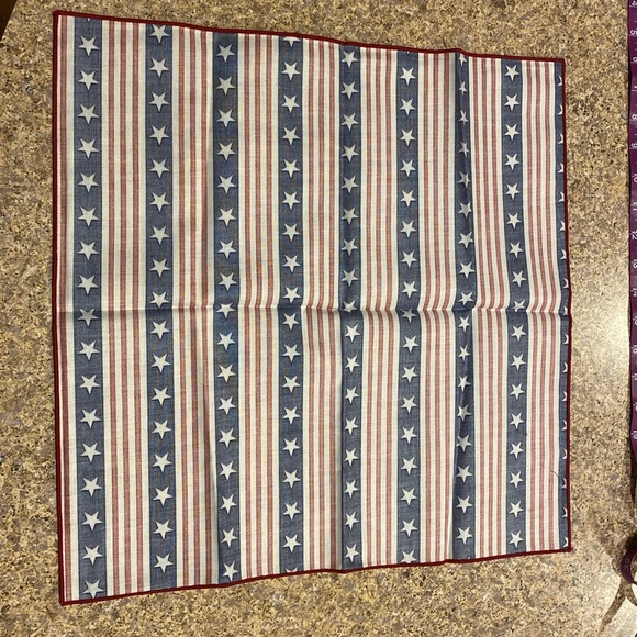 Longaberger 4 All American Fabric Napkins Stars Stripes 2 Packs of 2 Napkins - Picture 10 of 12